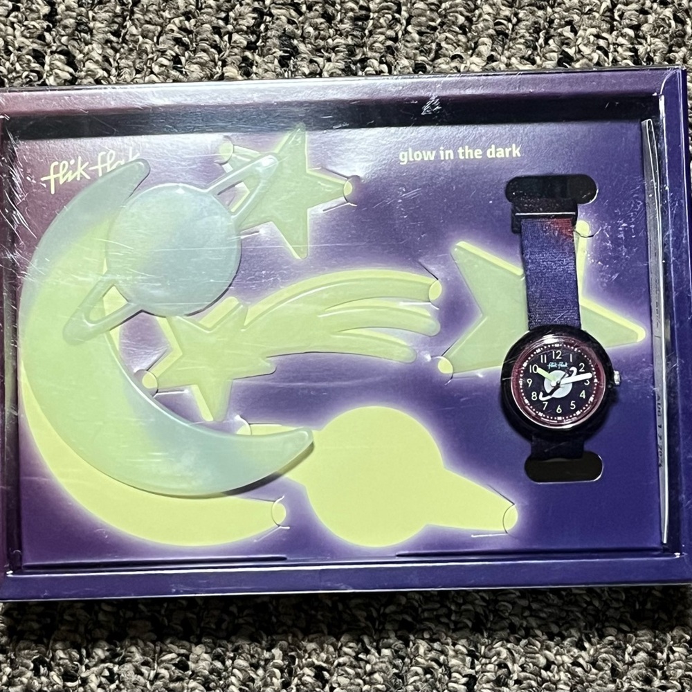 Swatch /flik flak kids watch set. Glow in the dark. New in box